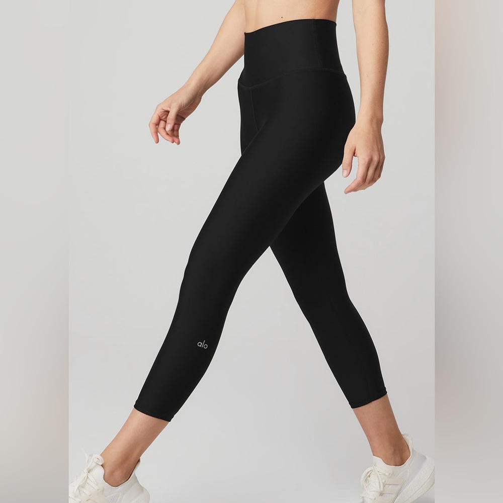 ALO cropped leggings in black size small
